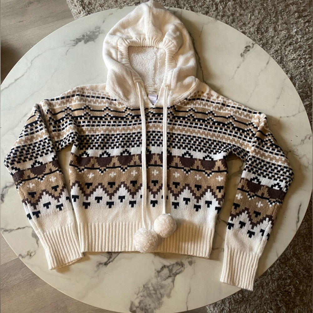 Cozy Patterned Hooded Sweater - Cream and Brown